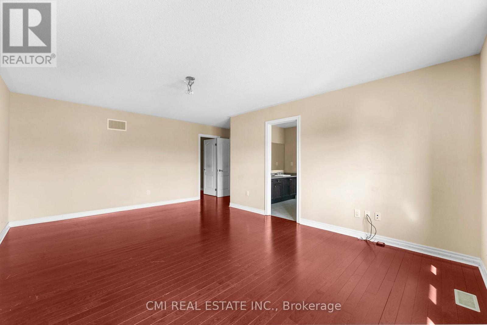 5 Decorso Drive N, Brampton, ON - Indoor Photo Showing Other Room