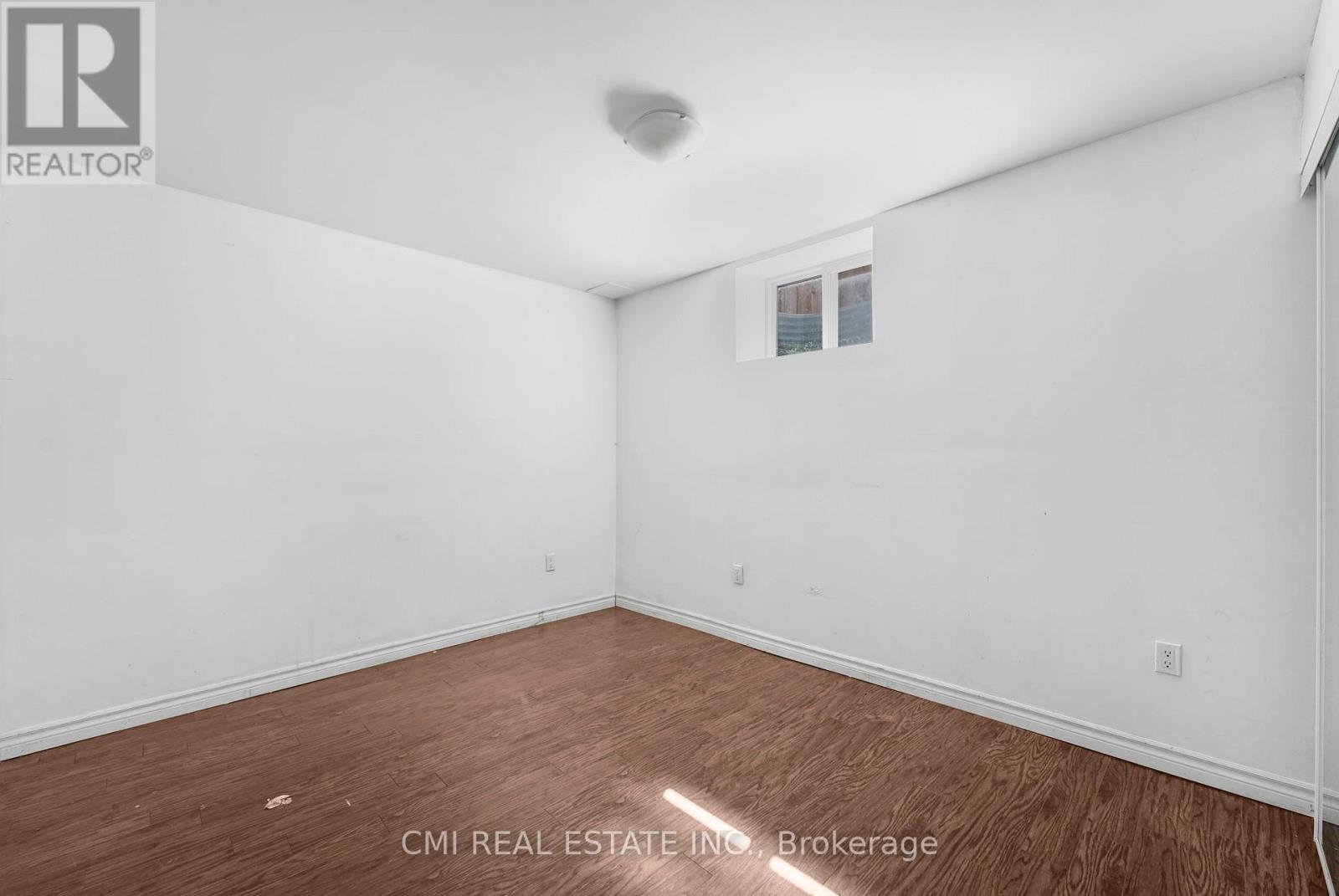 5 Decorso Drive N, Brampton, ON - Indoor Photo Showing Other Room