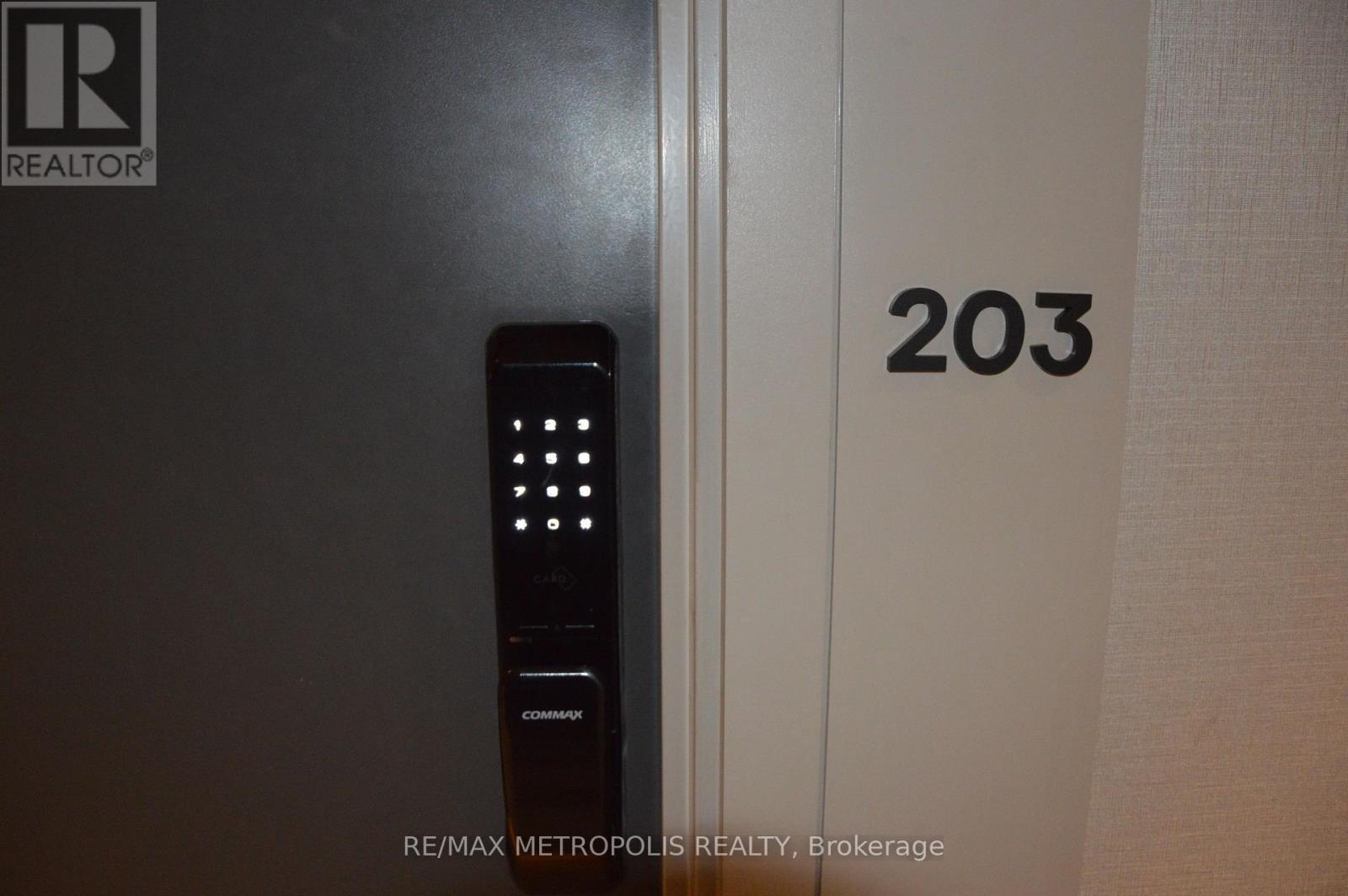 203 - 335 Wheat Boom Drive, Oakville, ON -