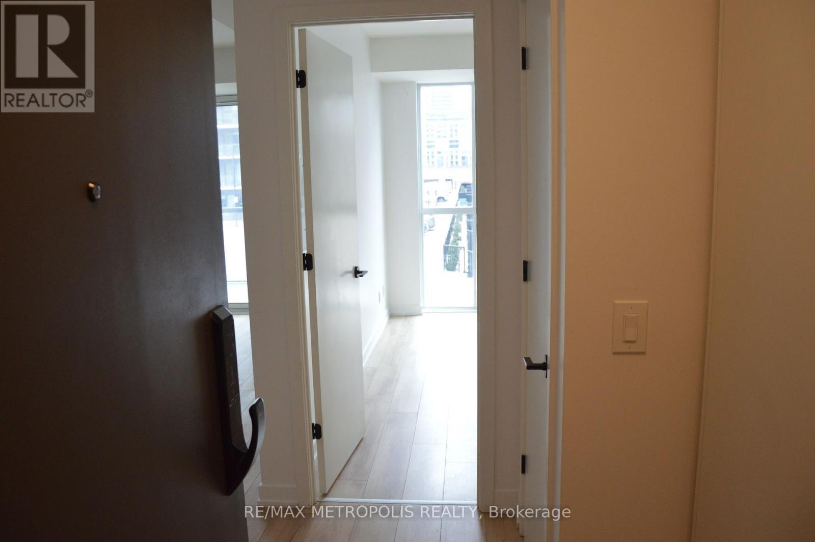 203 - 335 Wheat Boom Drive, Oakville, ON - Indoor Photo Showing Other Room