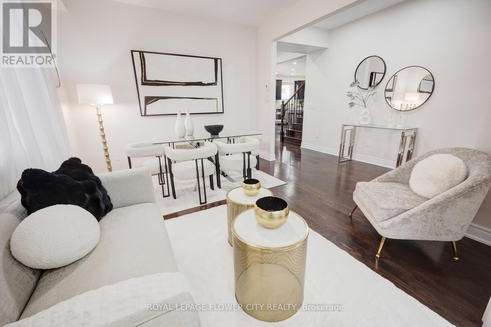6 Villadowns Trail, Brampton, ON - Indoor Photo Showing Living Room