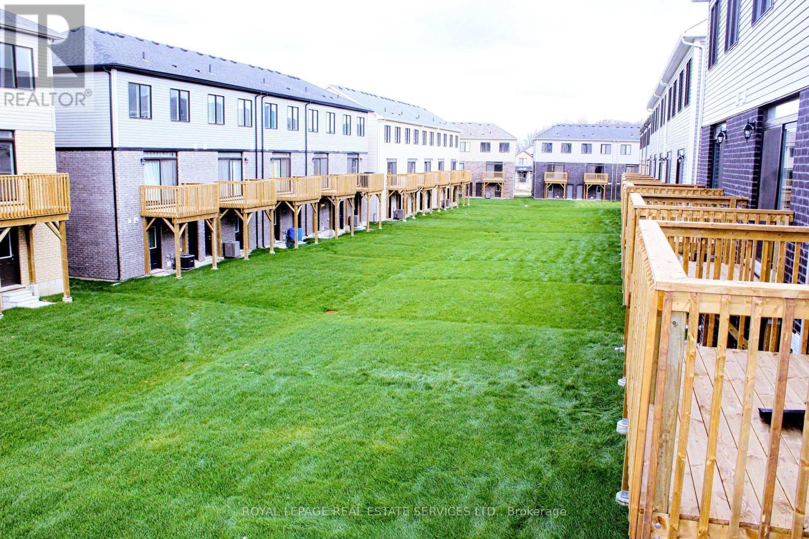 29 Greig Street, Brantford, ON - Outdoor