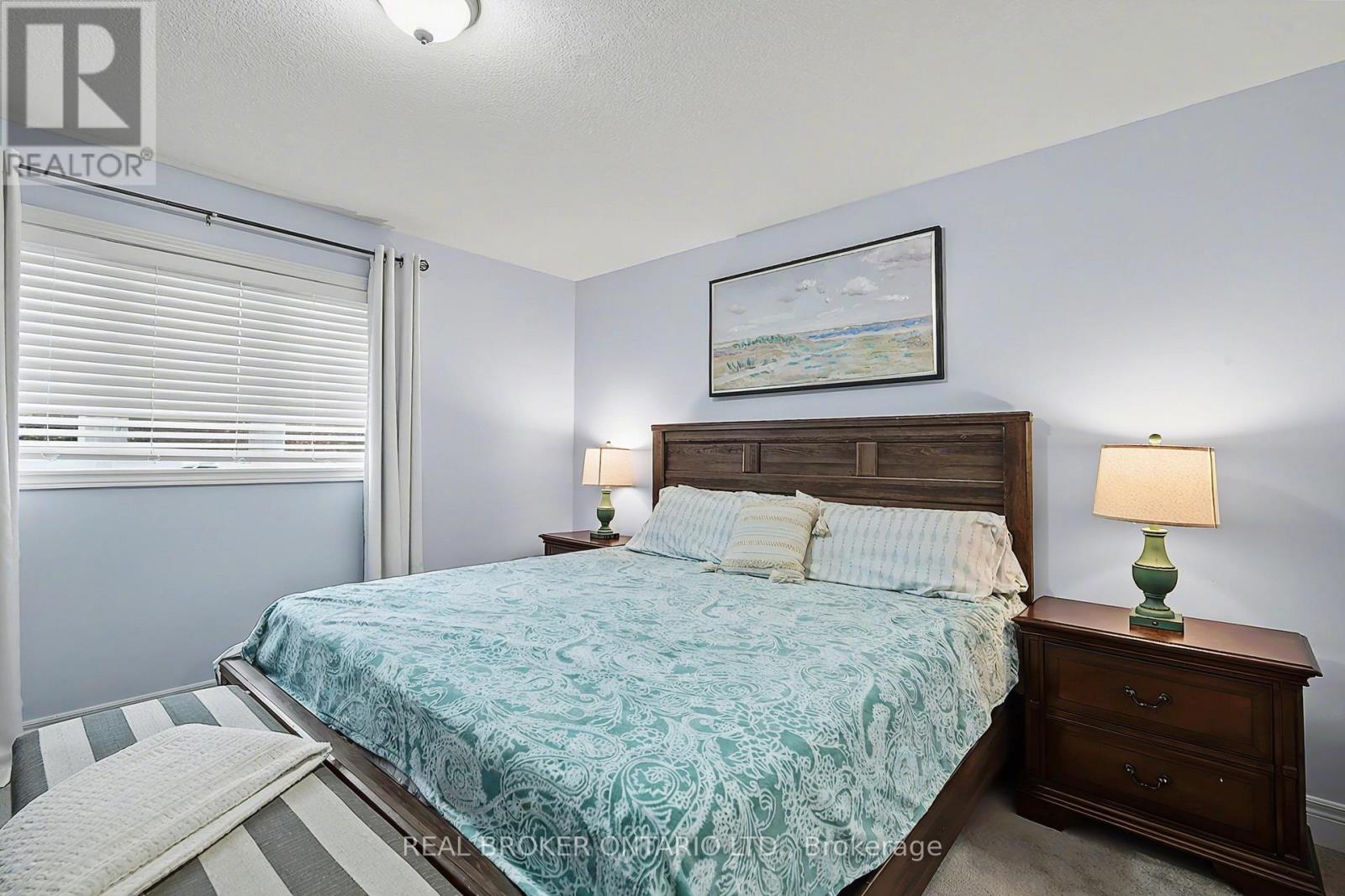 219 Walker Street, Cambridge, ON - Indoor Photo Showing Bedroom