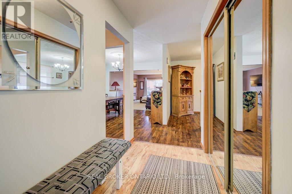 87 Southwood Drive, Cambridge, ON - Indoor Photo Showing Other Room