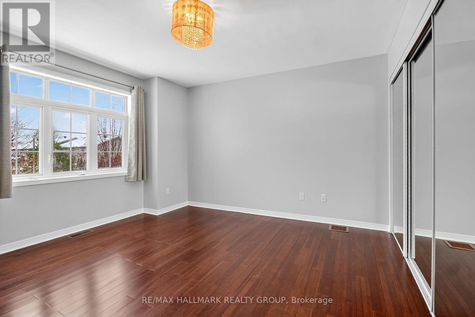 1505 Demeter Street, Ottawa, ON - Indoor Photo Showing Other Room