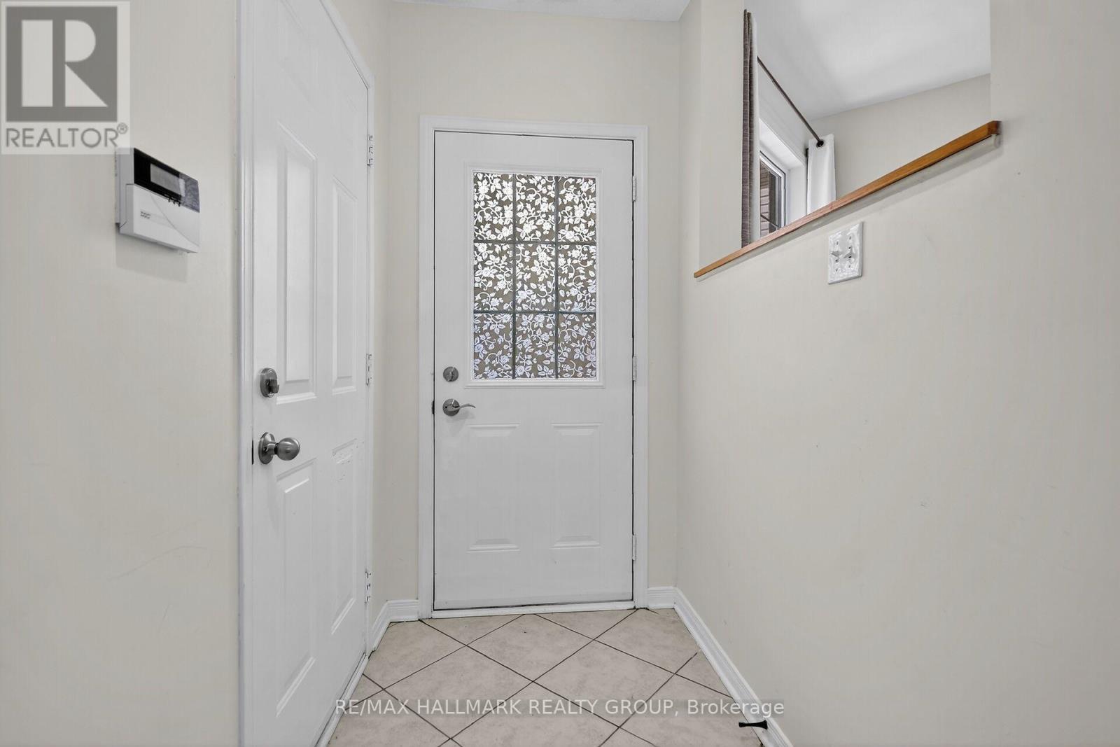 Foyer - 1505 Demeter Street, Ottawa, ON - Indoor Photo Showing Other Room
