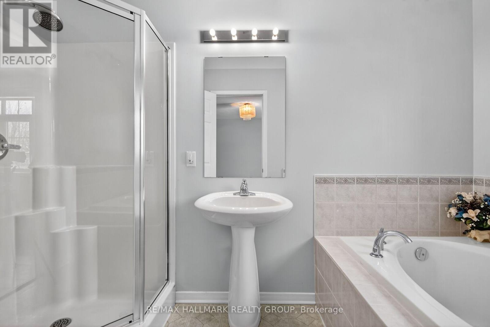 1505 Demeter Street, Ottawa, ON - Indoor Photo Showing Bathroom