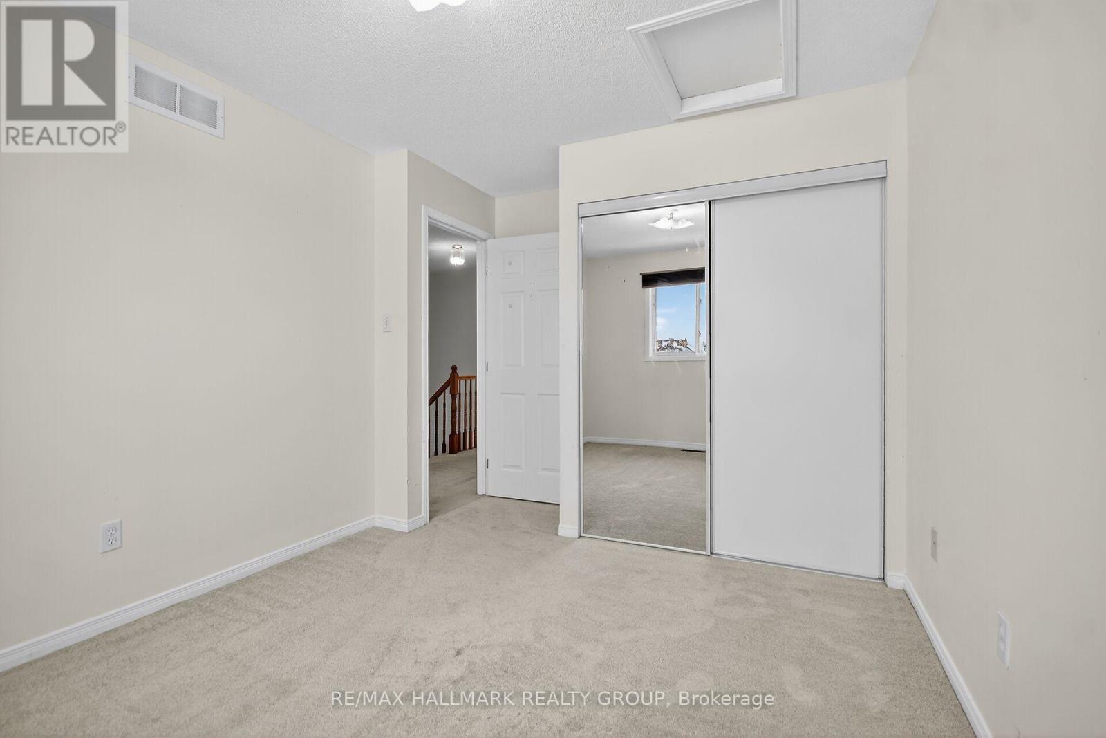 1505 Demeter Street, Ottawa, ON - Indoor Photo Showing Other Room