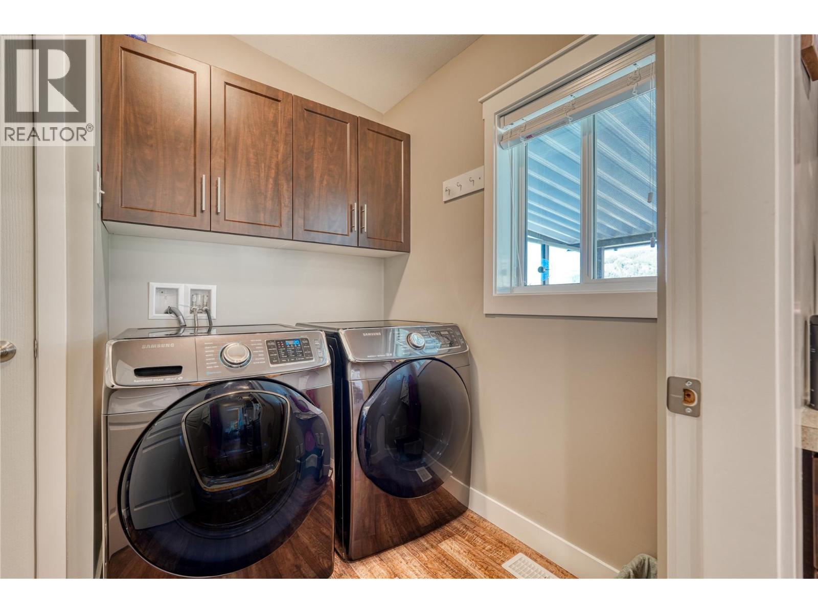 189 Resolute Road, Kaleden, BC - Indoor Photo Showing Laundry Room