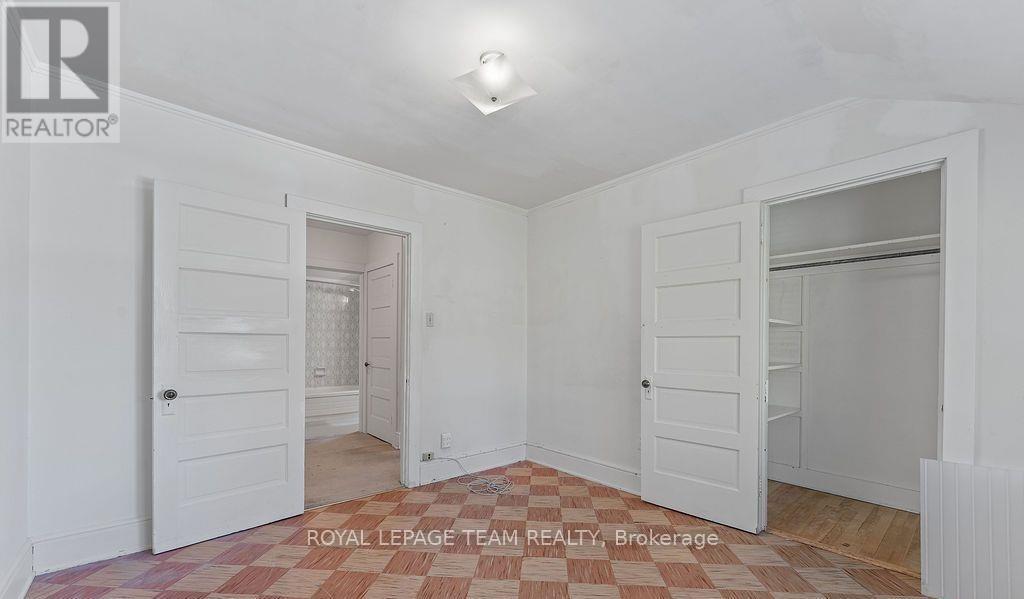 472 Edison Avenue, Ottawa, ON - Indoor Photo Showing Other Room