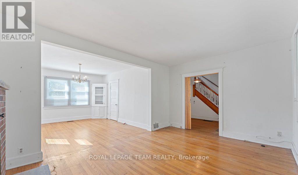 472 Edison Avenue, Ottawa, ON - Indoor Photo Showing Other Room With Fireplace