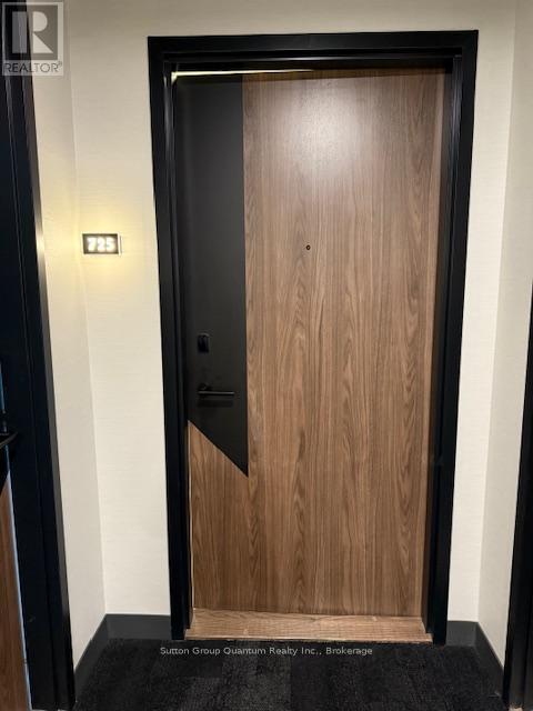 725 - 1037 The Queensway, Toronto (Islington-City Centre West), ON - Indoor Photo Showing Other Room