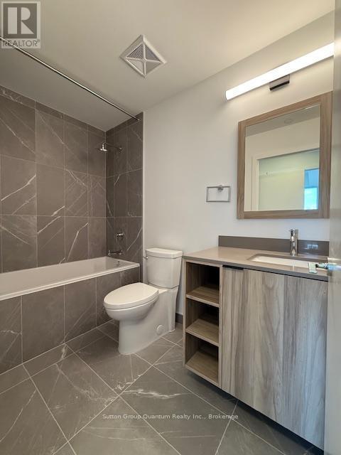 725 - 1037 The Queensway, Toronto (Islington-City Centre West), ON - Indoor Photo Showing Bathroom