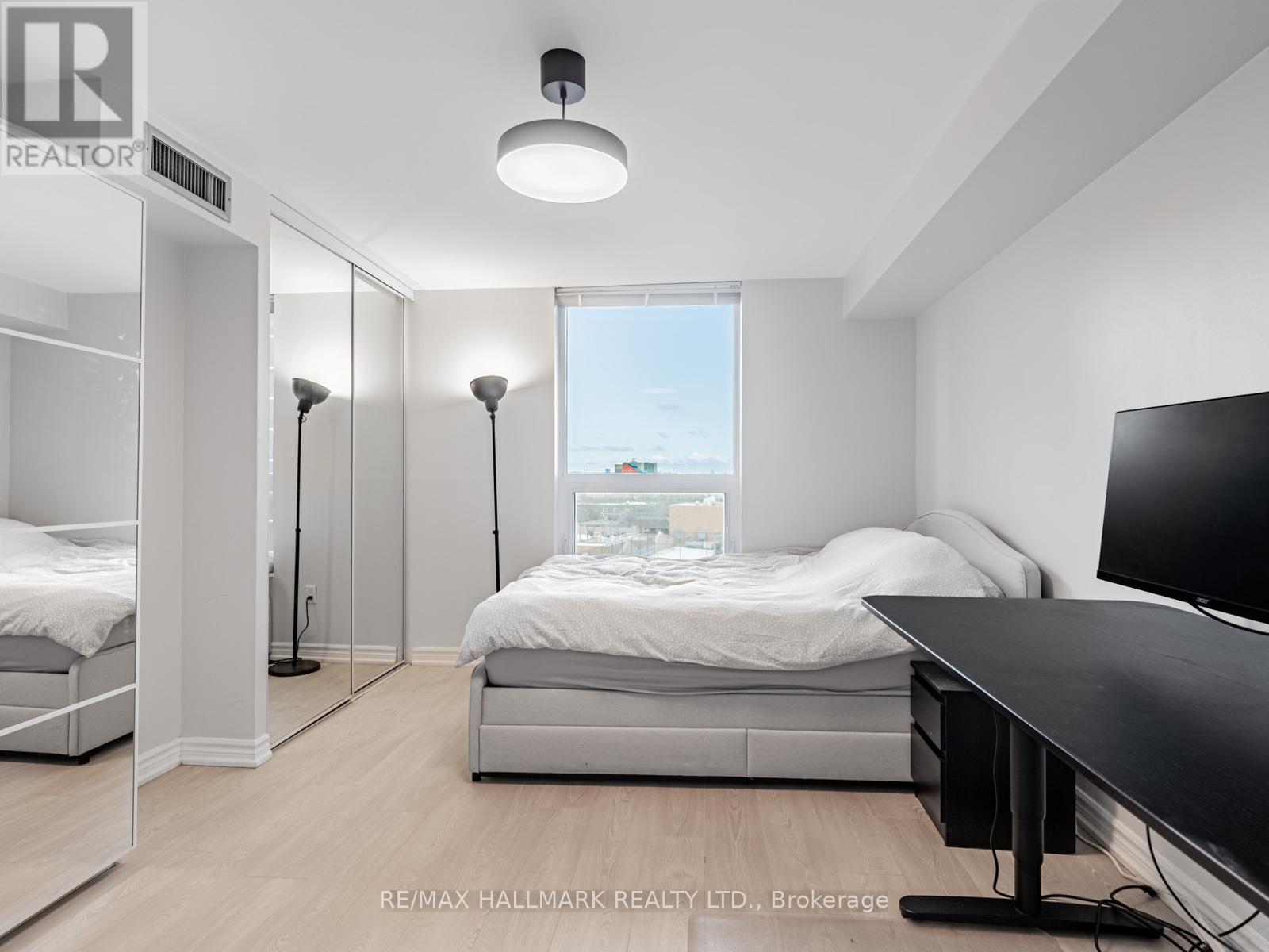 902 - 77 Maitland Place, Toronto, ON - Indoor Photo Showing Bedroom