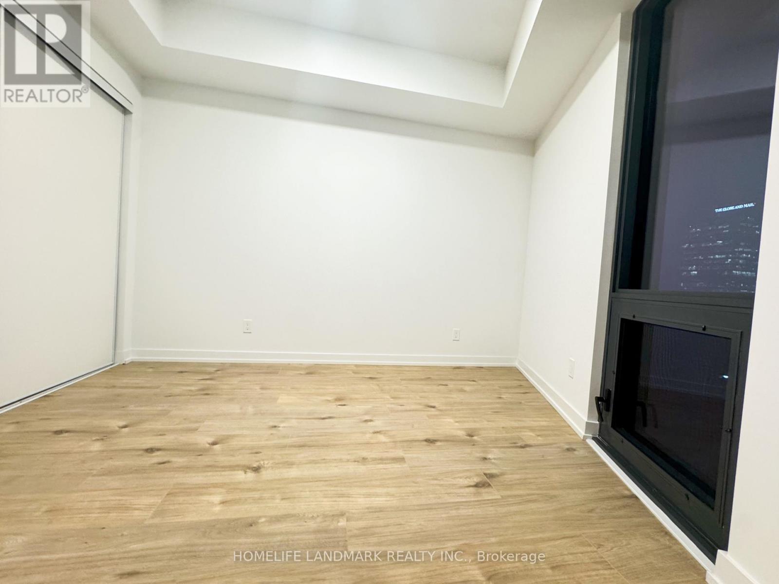 527 - 35 Parliament Street, Toronto, ON - Indoor Photo Showing Other Room