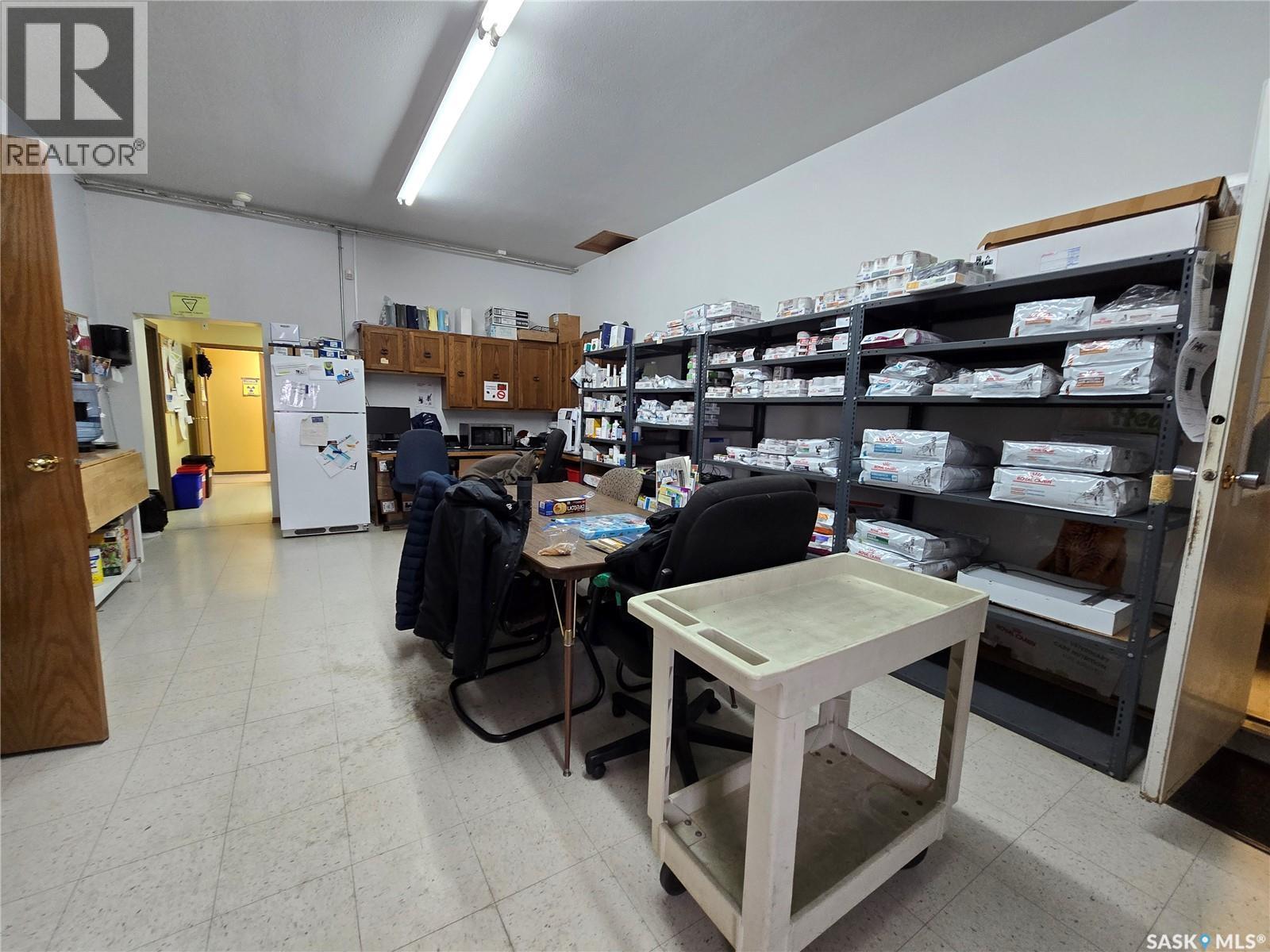 416 7Th Avenue Nw, Weyburn, SK