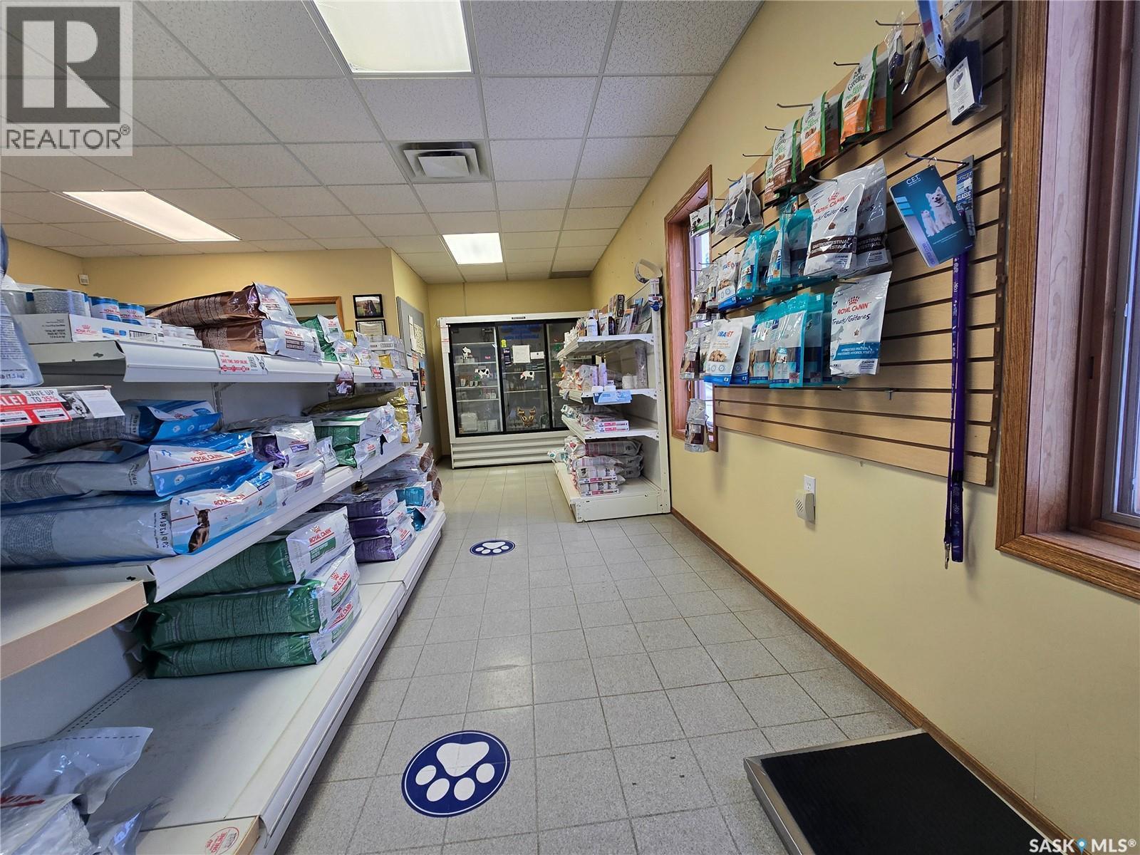 416 7Th Avenue Nw, Weyburn, SK