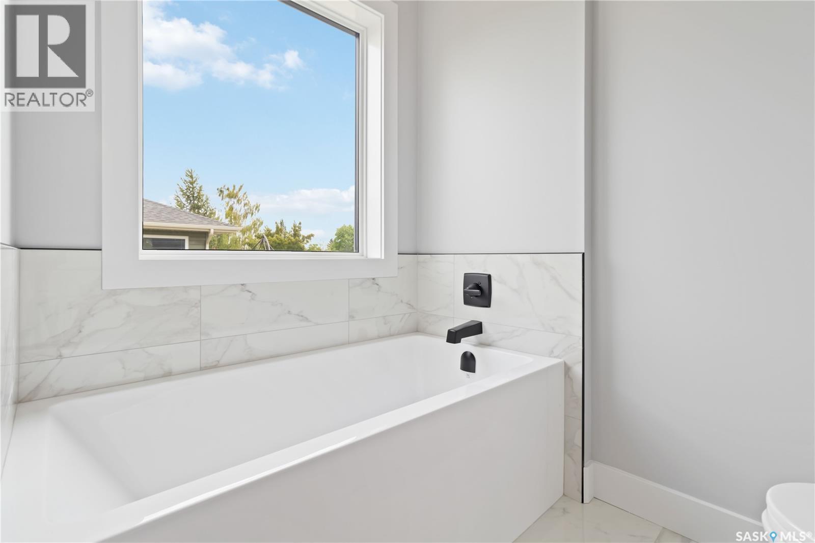 208 2Nd Street S, Waldheim, SK - Indoor Photo Showing Bathroom