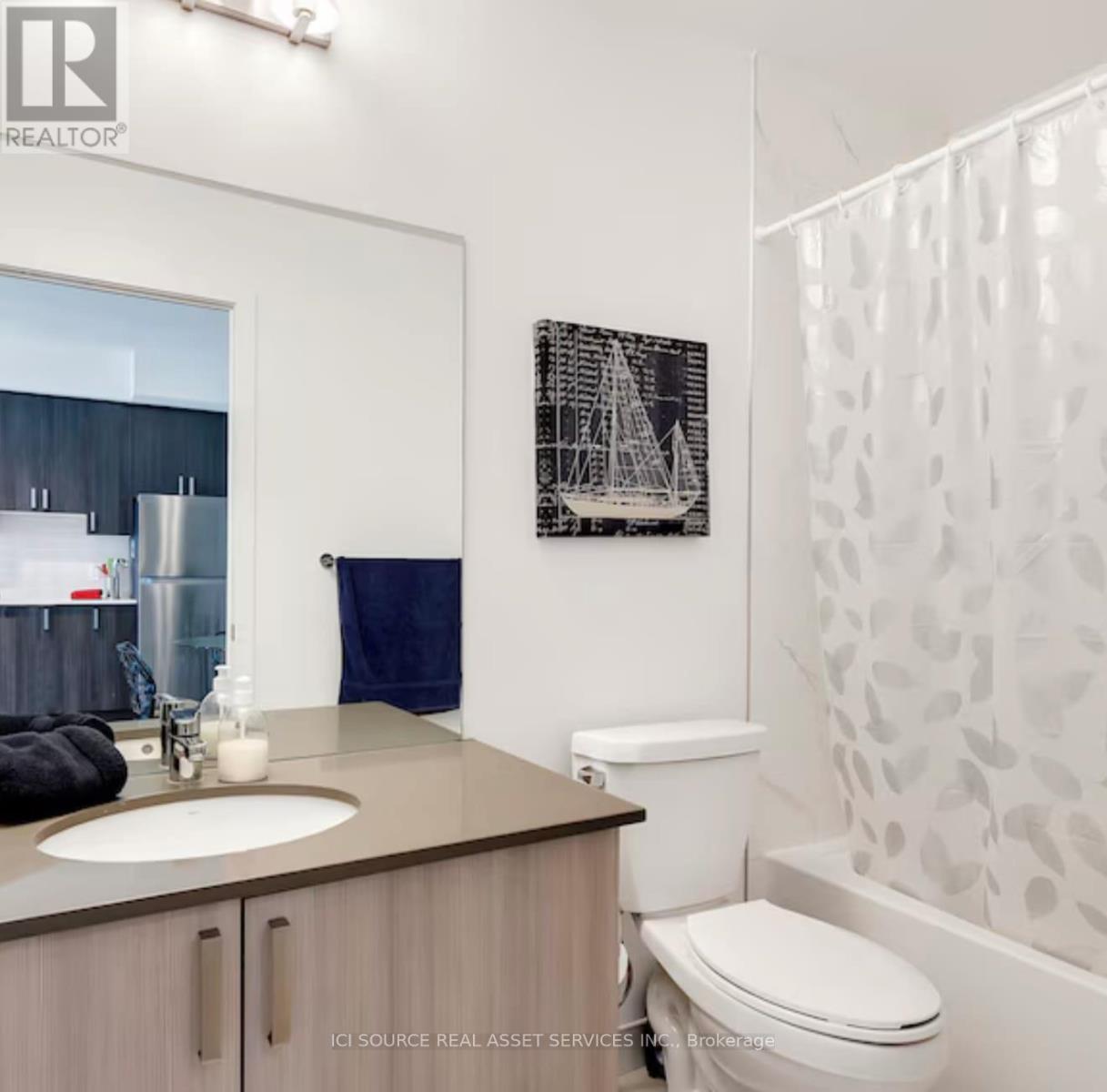 1608 - 1480 Bayly Street, Pickering, ON - Indoor Photo Showing Bathroom