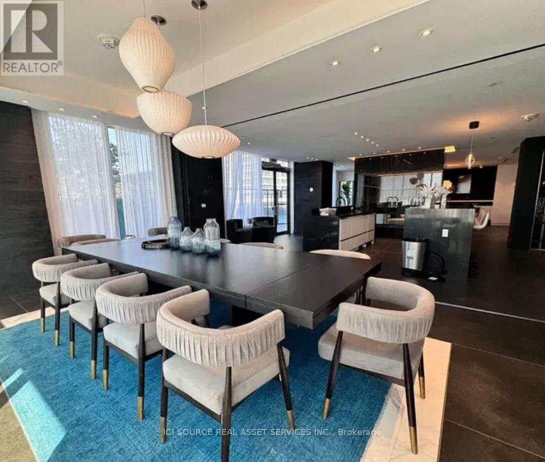 1608 - 1480 Bayly Street, Pickering, ON - Indoor Photo Showing Dining Room