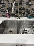 UNDERMOUNT DOUBLE SINK -