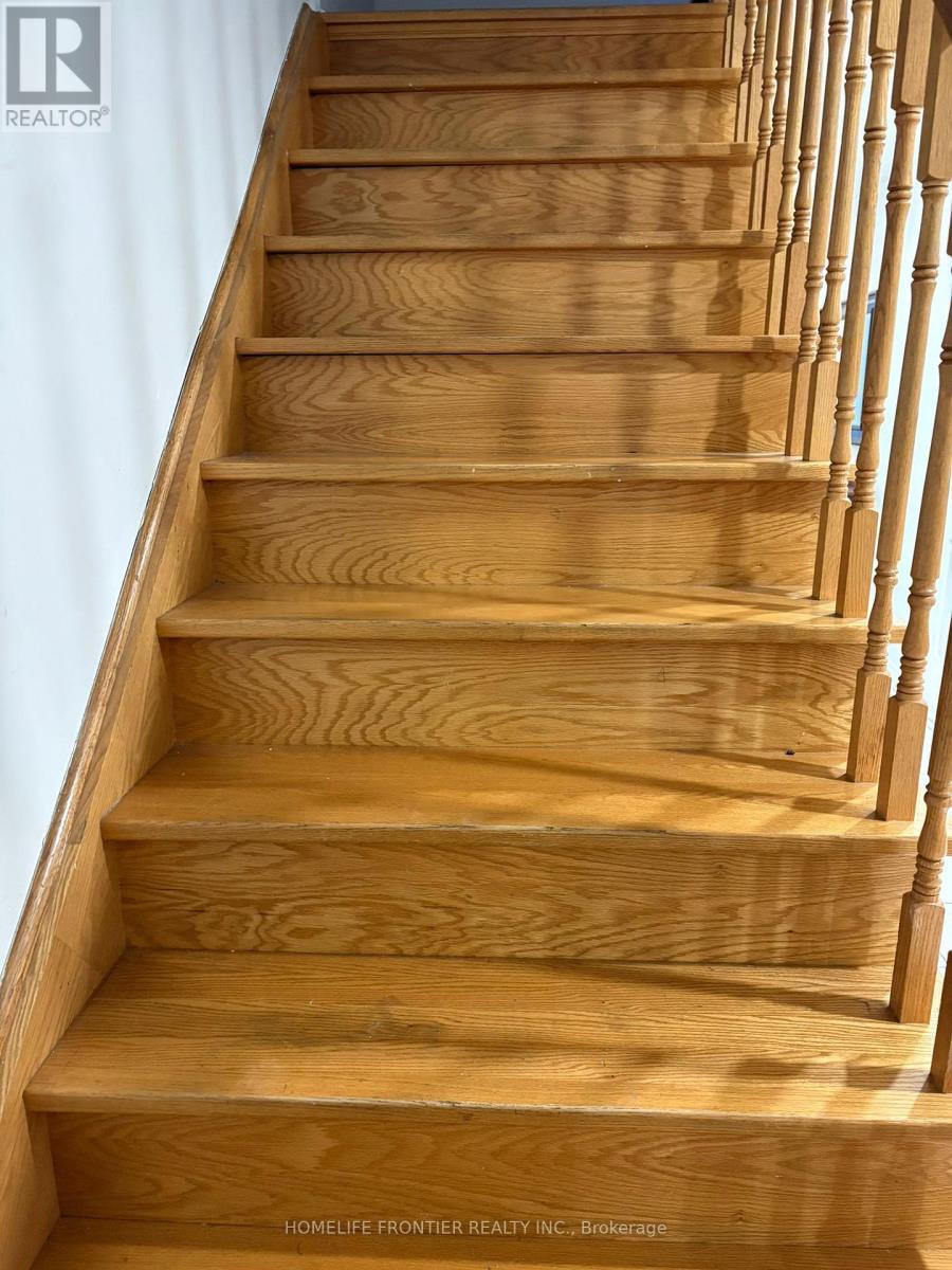 106 Casabel Drive W, Vaughan, ON - Indoor Photo Showing Other Room