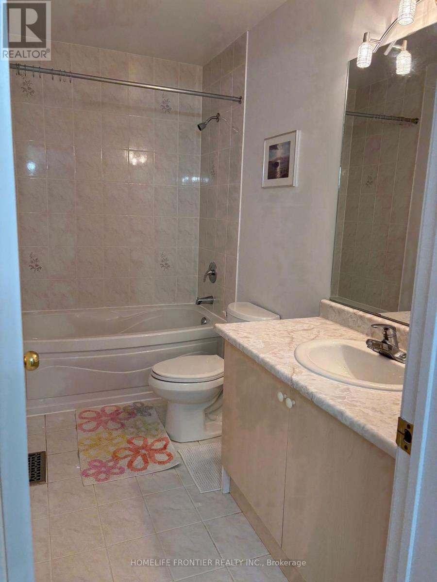 106 Casabel Drive W, Vaughan, ON - Indoor Photo Showing Bathroom
