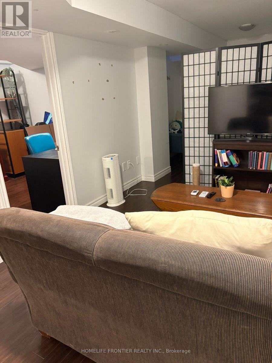 106 Casabel Drive W, Vaughan, ON - Indoor Photo Showing Other Room