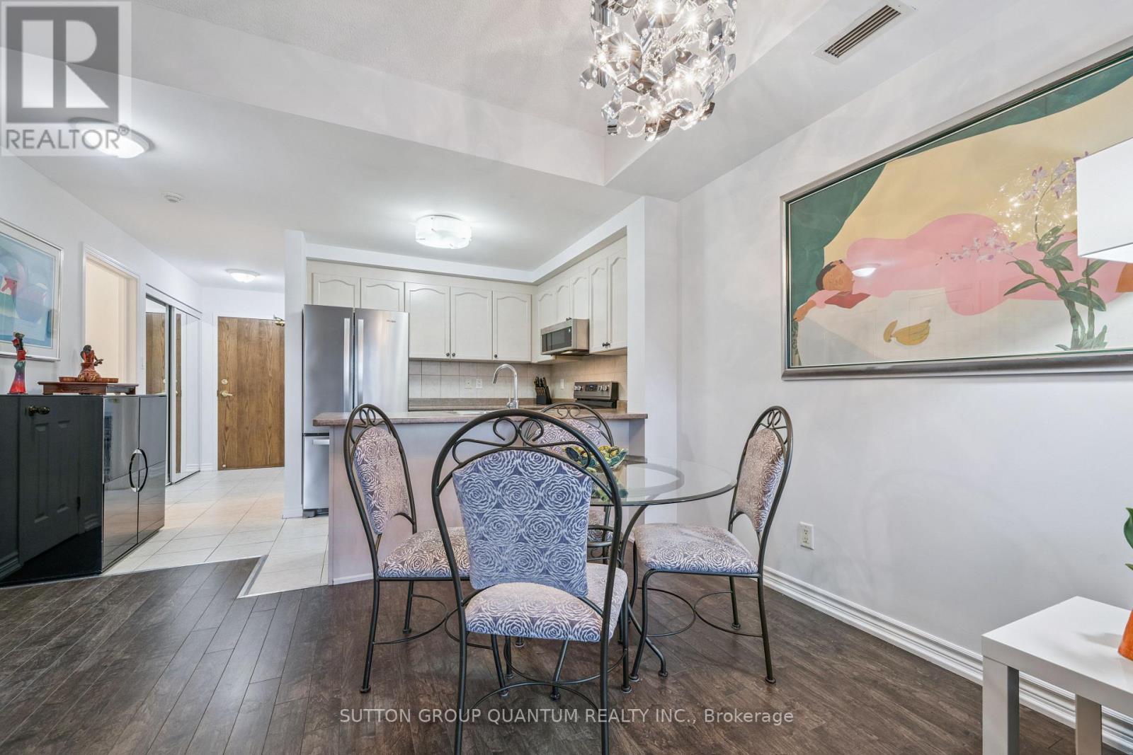 213 - 8 Maison Parc Court, Vaughan, ON - Indoor Photo Showing Other Room