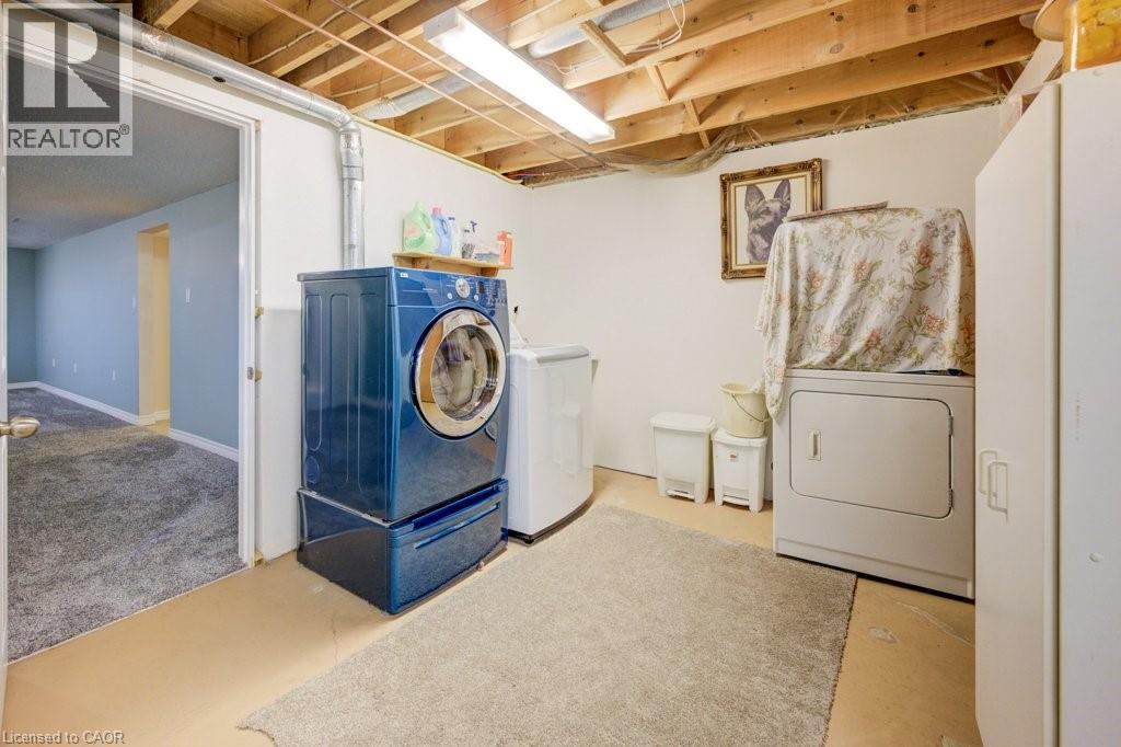87 Southwood Drive, Cambridge, ON - Indoor Photo Showing Laundry Room