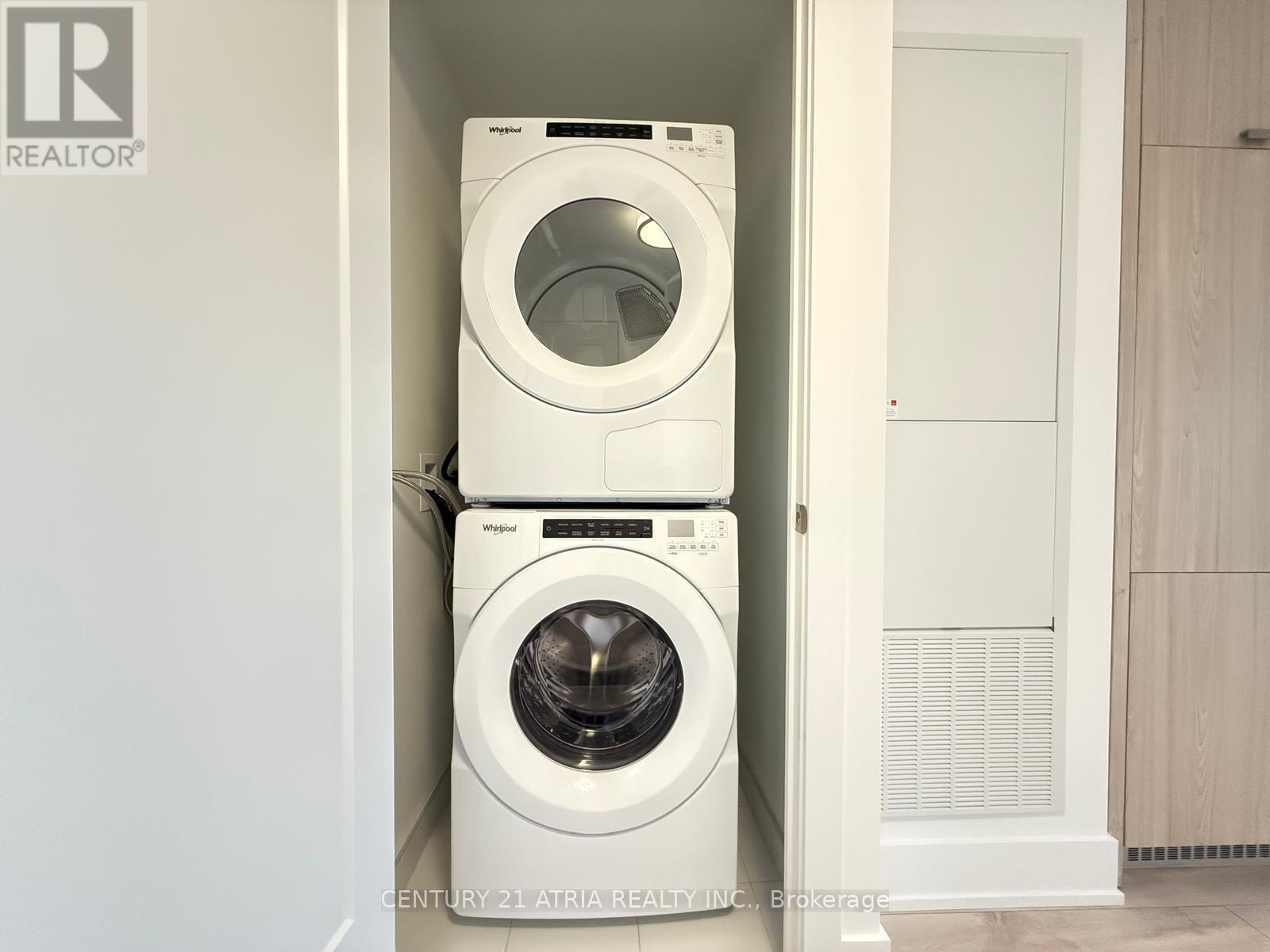 225 - 259 The Kingsway, Toronto, ON - Indoor Photo Showing Laundry Room