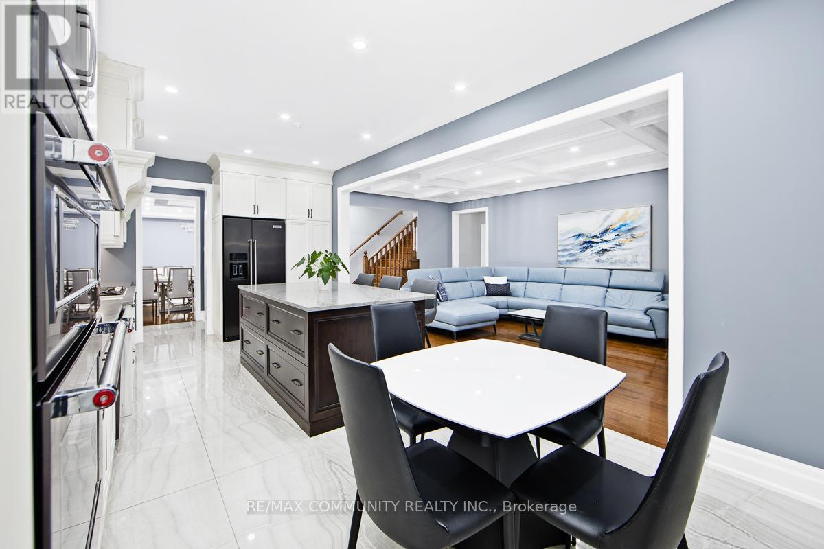 7 Seager Street, Richmond Hill, ON - Indoor Photo Showing Dining Room