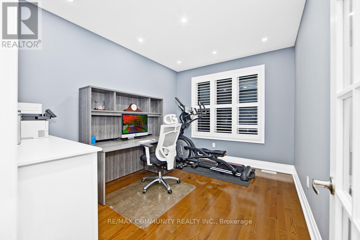 7 Seager Street, Richmond Hill, ON - Indoor Photo Showing Other Room