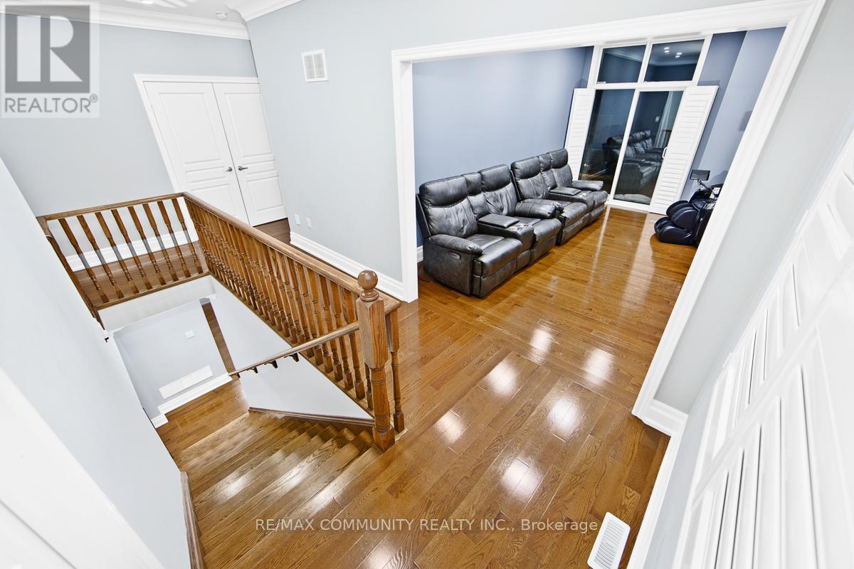 7 Seager Street, Richmond Hill, ON - Indoor Photo Showing Other Room