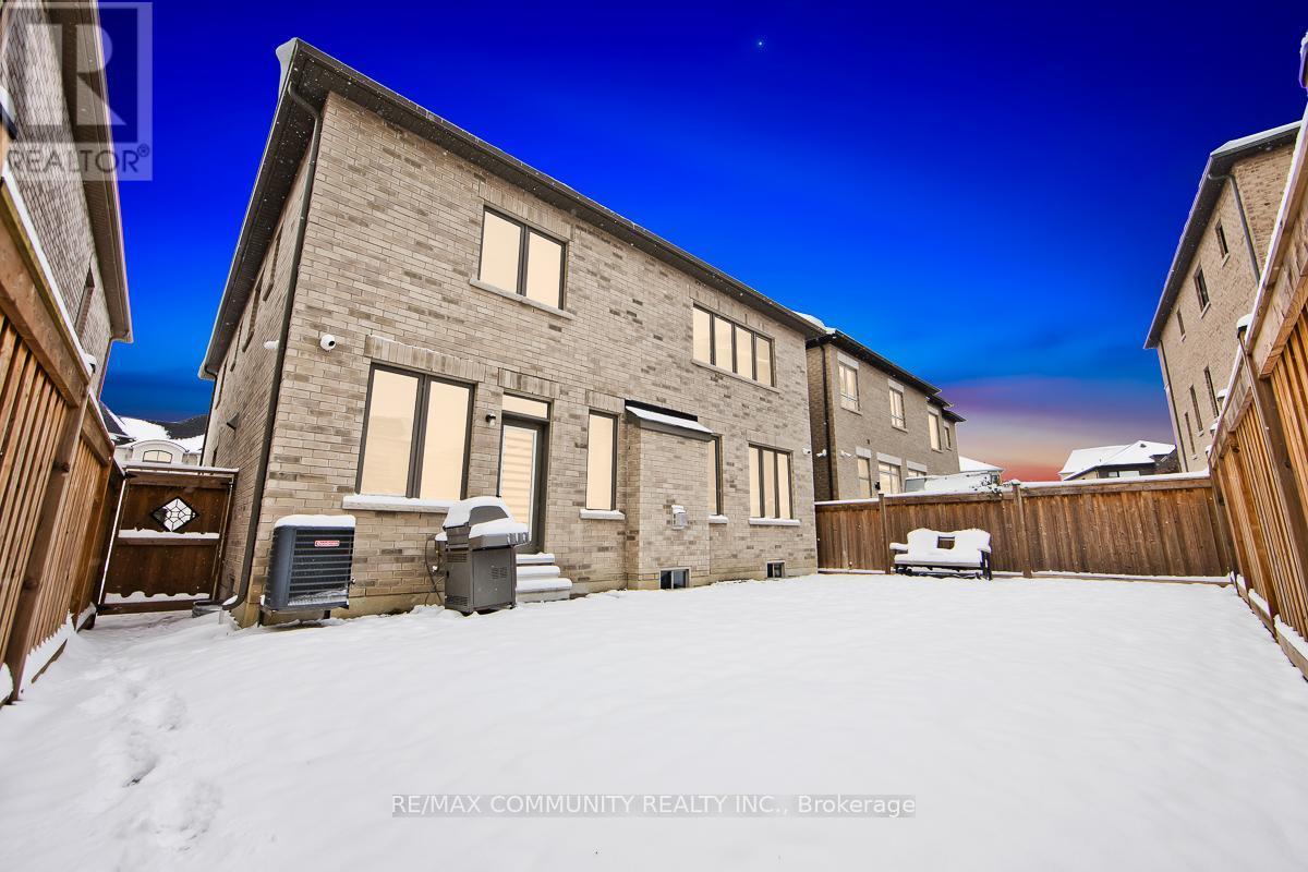 7 Seager Street, Richmond Hill, ON - Outdoor With Exterior