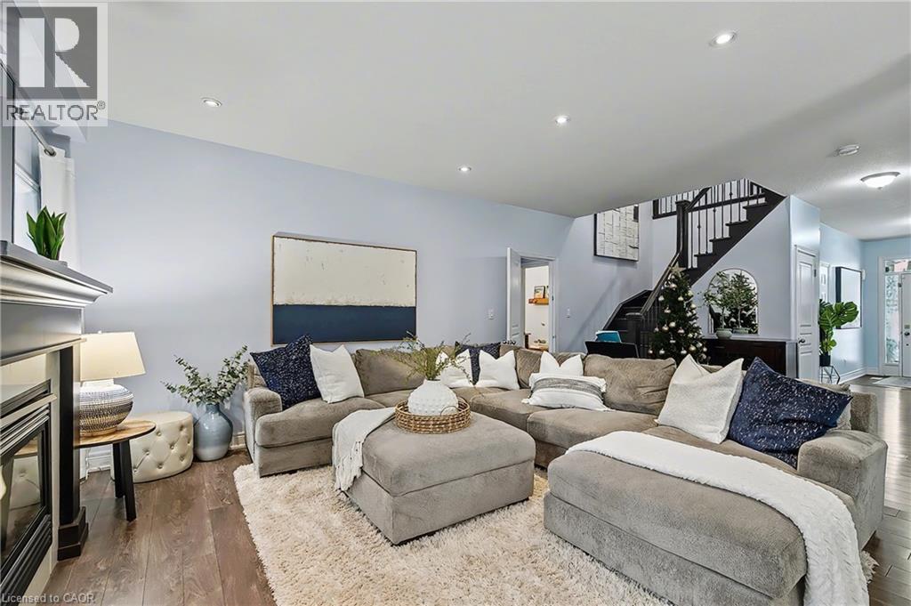 219 Walker Street, Cambridge, ON - Indoor Photo Showing Living Room With Fireplace