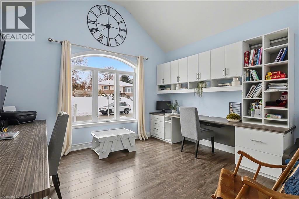 219 Walker Street, Cambridge, ON - Indoor Photo Showing Office