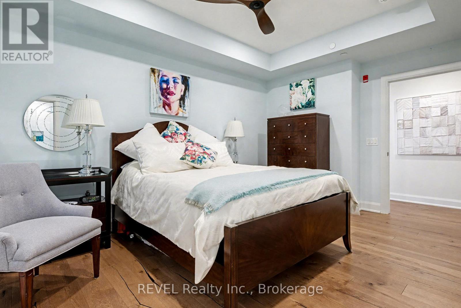 101 - 10 Dalhousie Avenue, St. Catharines (Port Dalhousie), ON - Indoor Photo Showing Bedroom