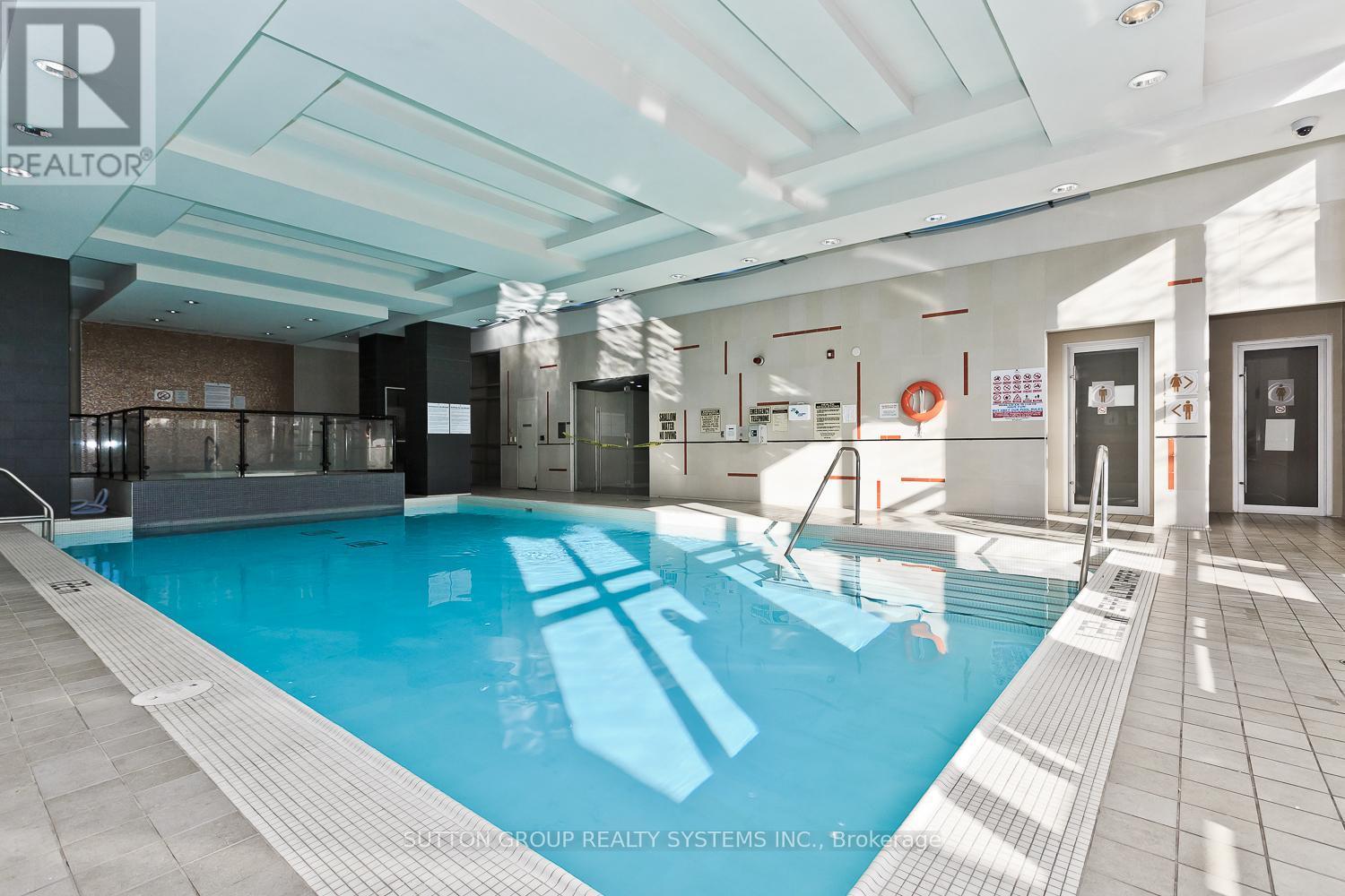1605 - 330 Burnhamthorpe Road W, Mississauga, ON - Indoor Photo Showing Other Room With In Ground Pool
