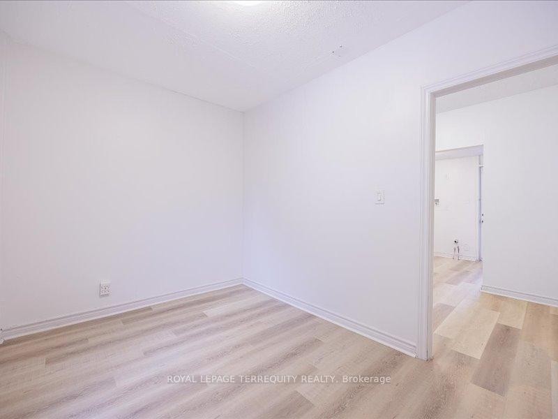 1-166 Main Street N, Brampton, ON