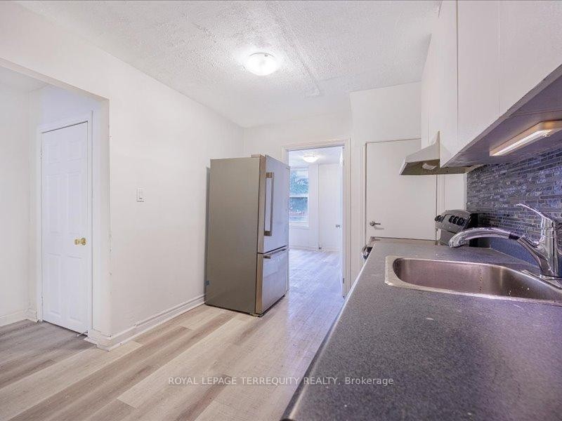 1-166 Main Street N, Brampton, ON