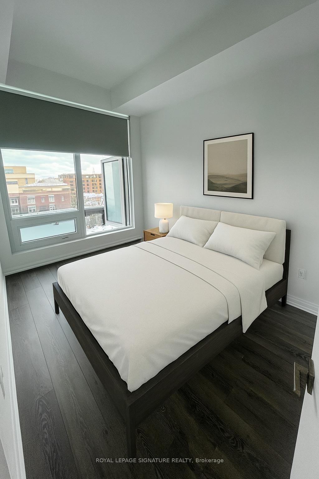 602-4208 Dundas Street W, Toronto, ON - Indoor Photo Showing Bedroom