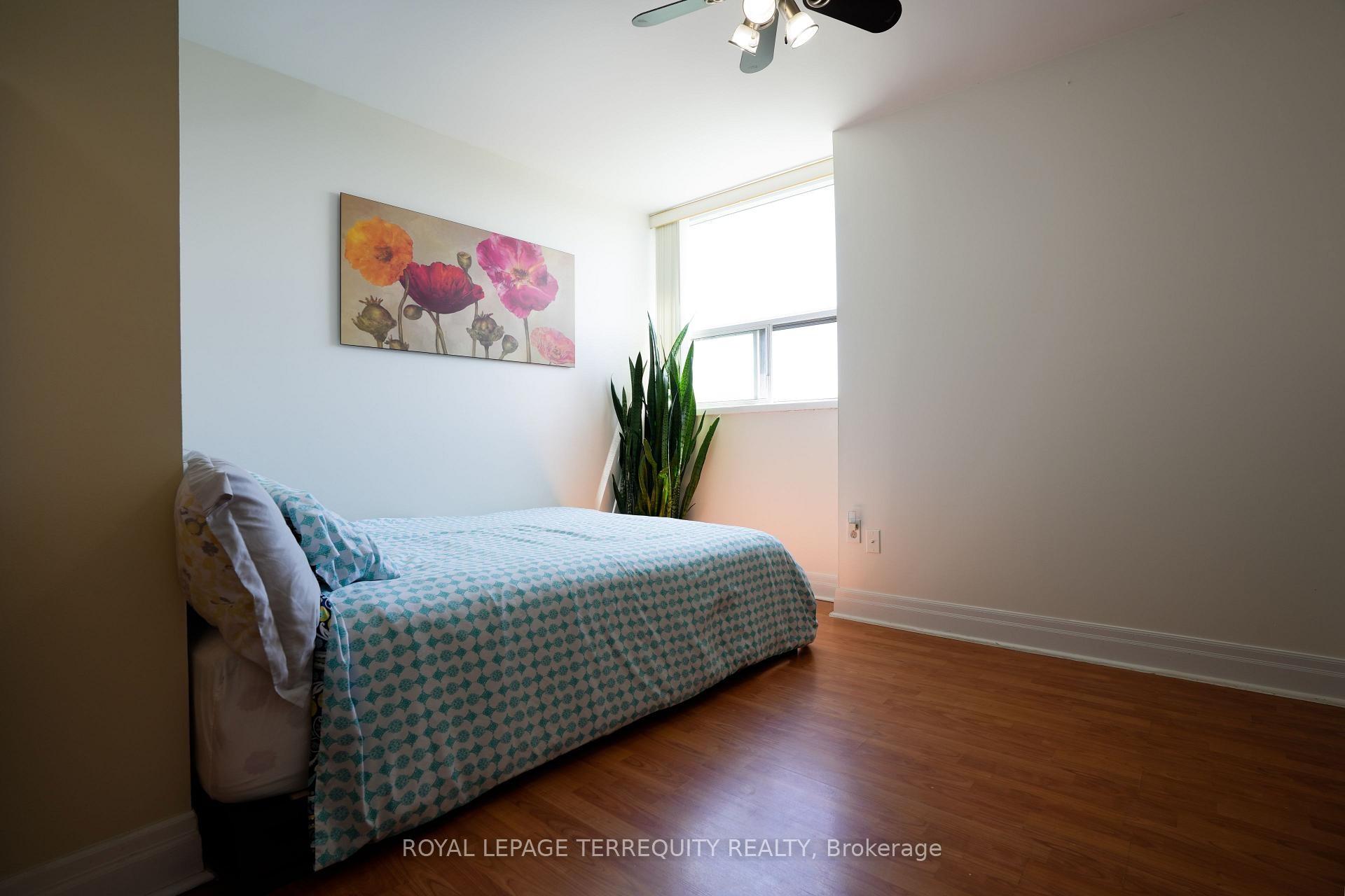 609-25 Silver Springs Boulevard, Toronto, ON - Indoor Photo Showing Bedroom