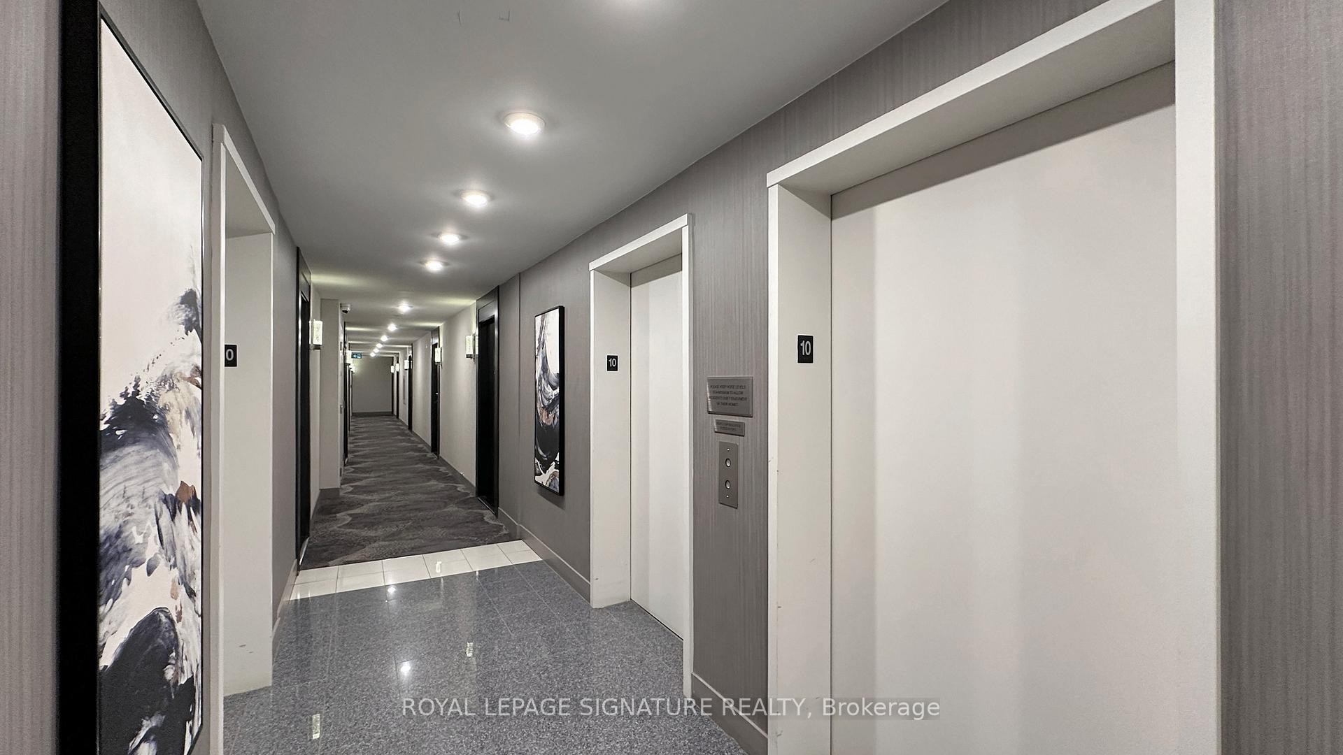 1030-250 Wellington Street W, Toronto, ON - Indoor Photo Showing Other Room