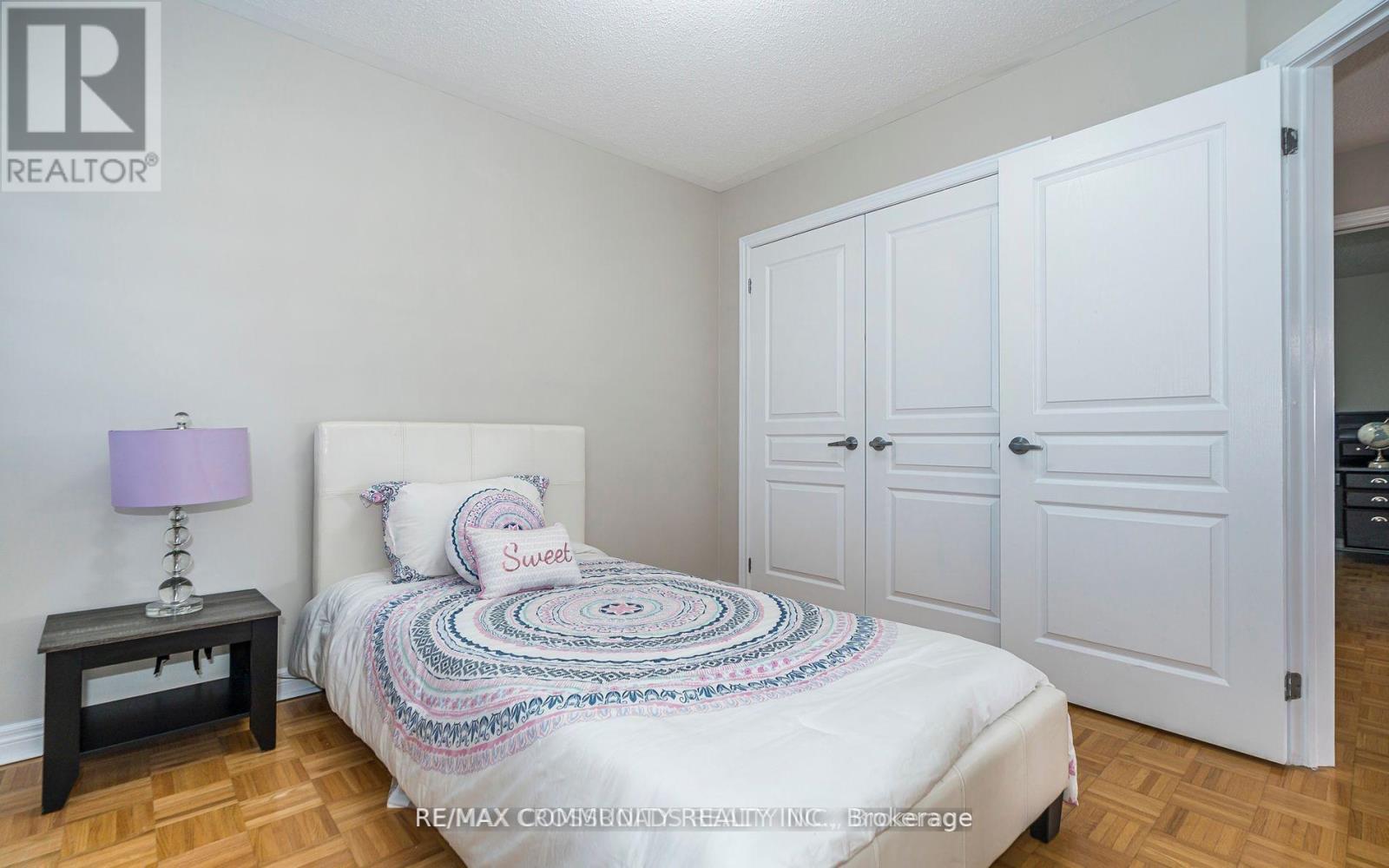 24 Cozens Drive, Richmond Hill, ON - Indoor Photo Showing Bedroom