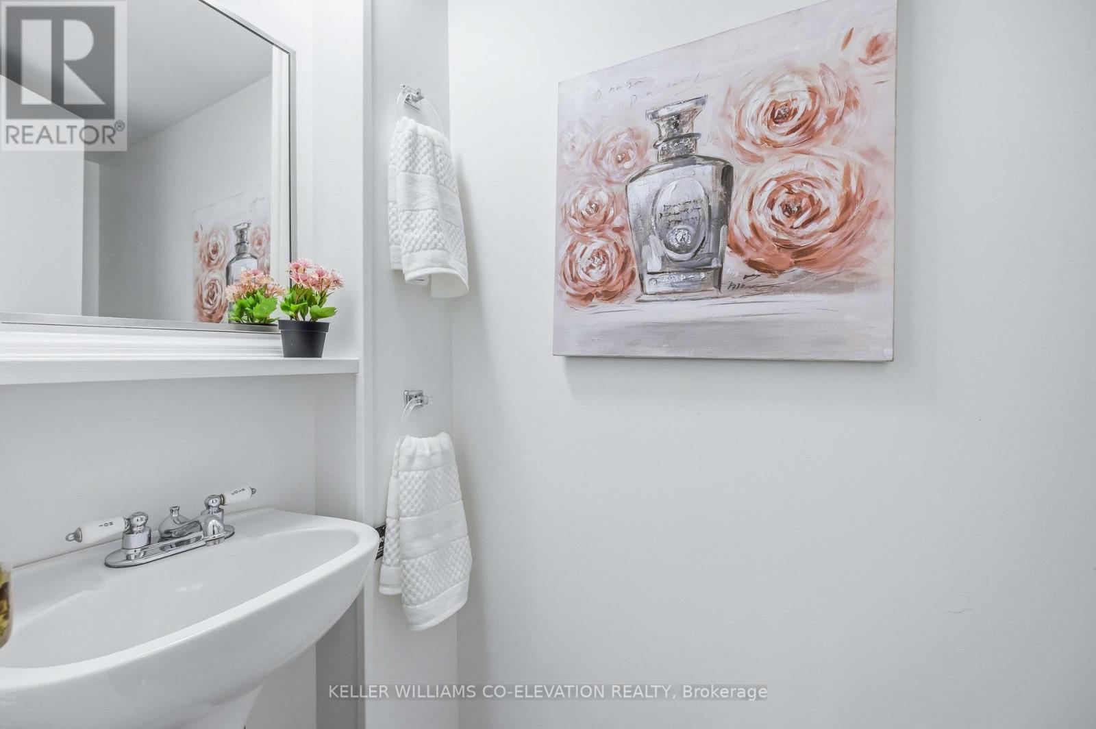 56 Carsbrooke Road, Toronto, ON - Indoor Photo Showing Bathroom
