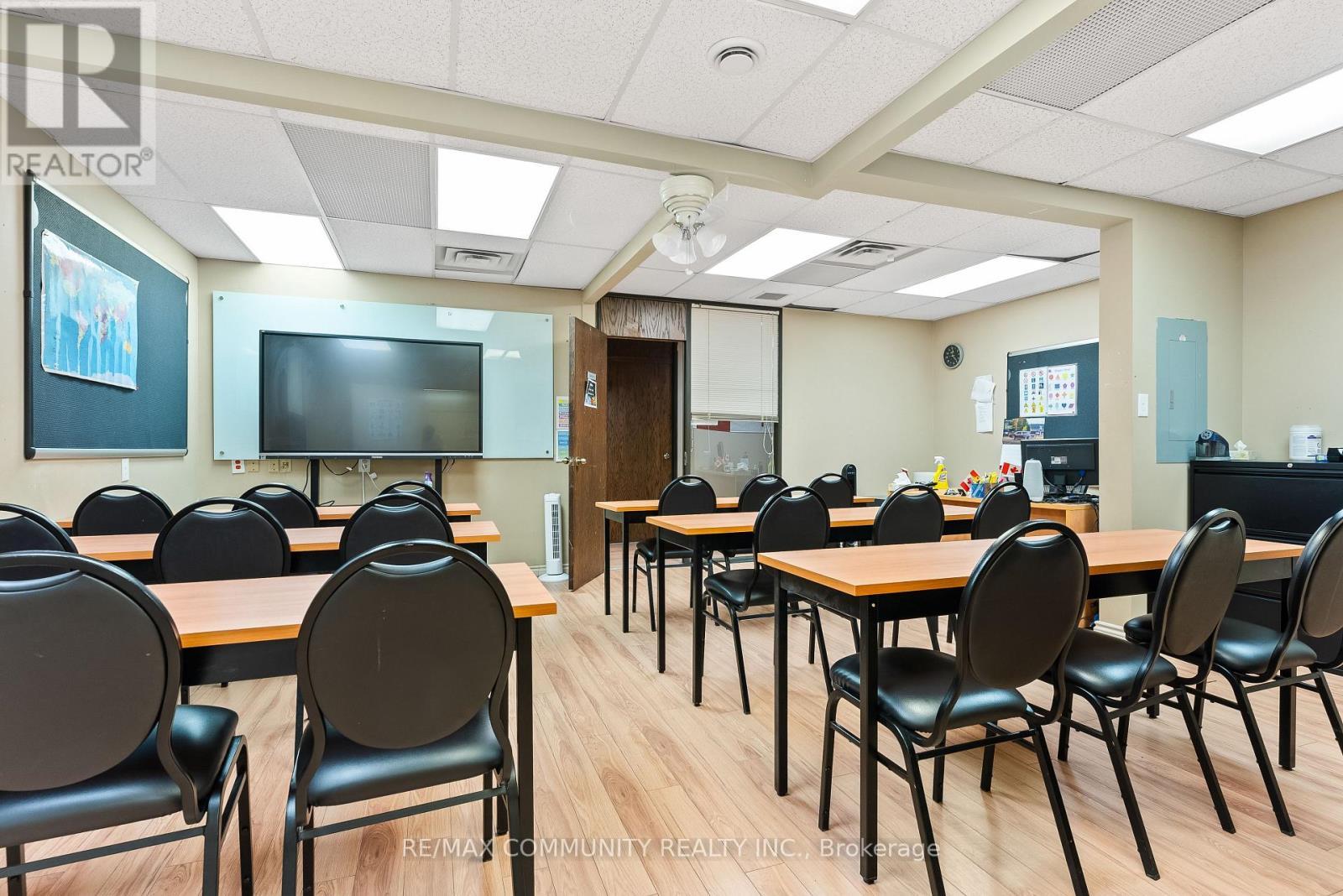 1378 Ouellette Avenue, Windsor, ON