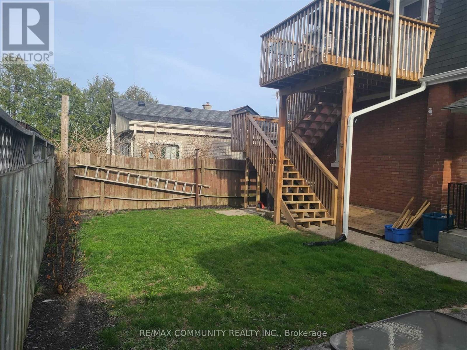 86 Victoria Street, Brantford, ON - Outdoor