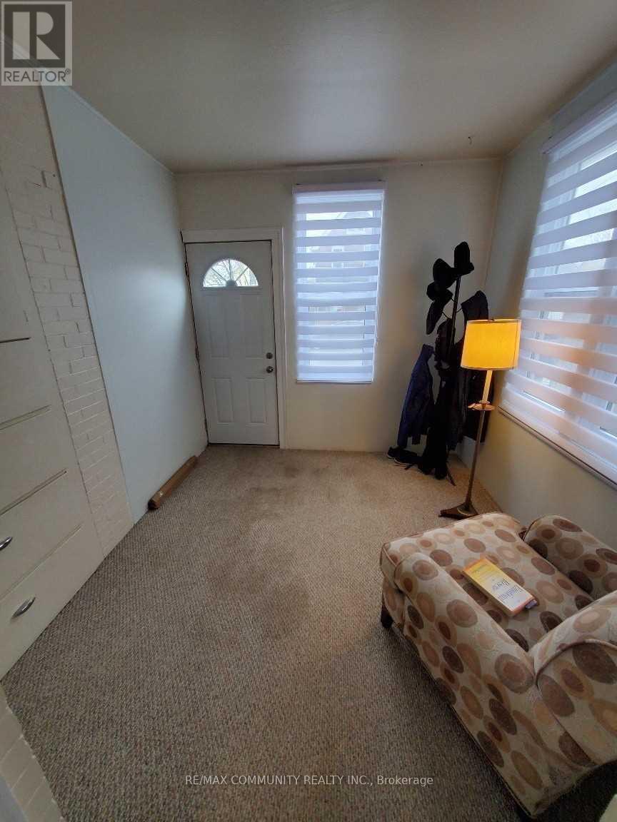 86 Victoria Street, Brantford, ON - Indoor