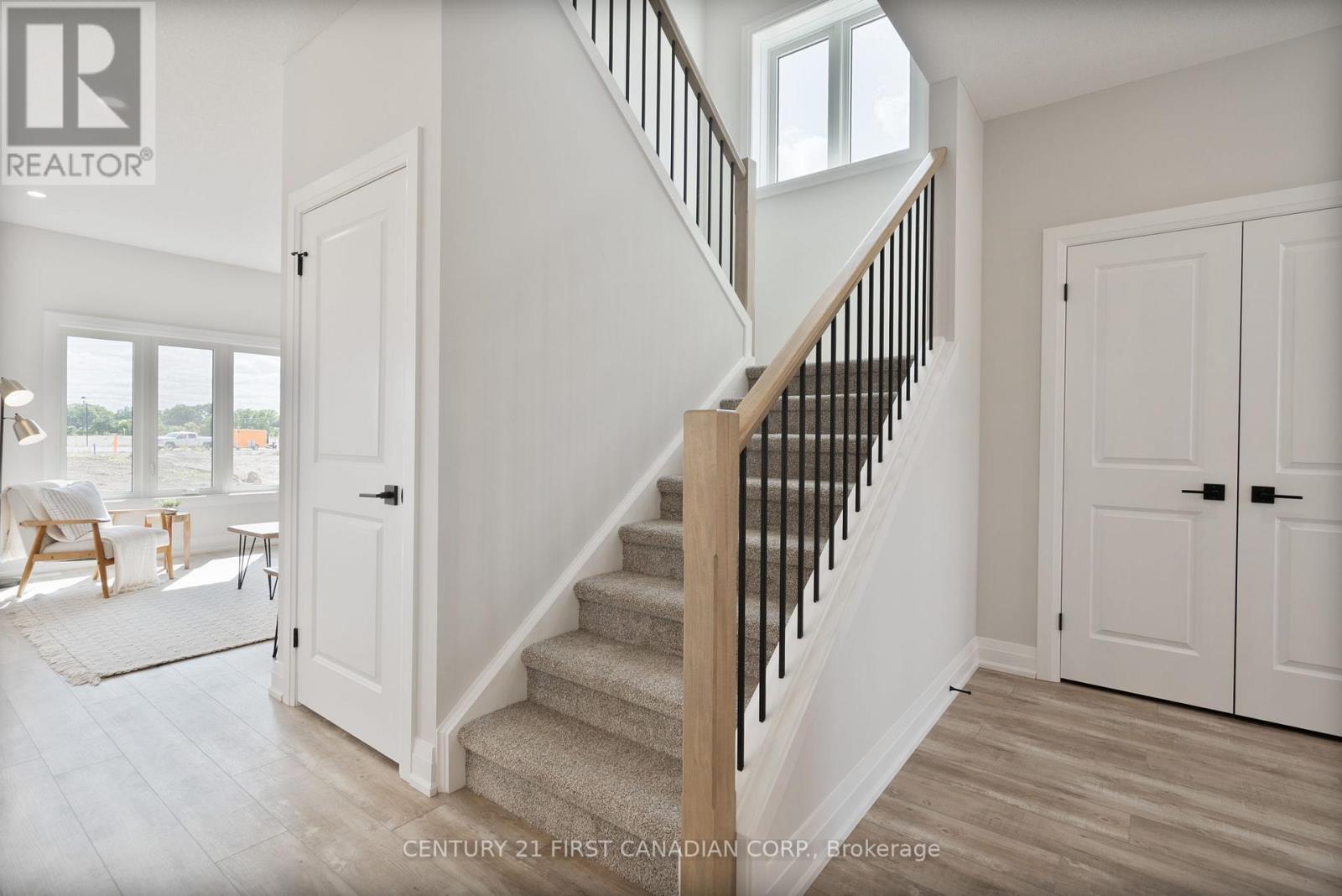 113 Atkinson Street, North Middlesex (Alisa Craig), ON - Indoor Photo Showing Other Room